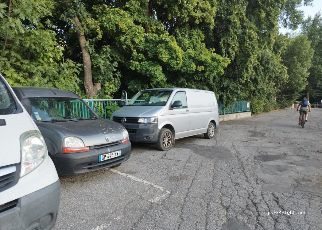 (05100) Briançon - Chemin Vieux — foto