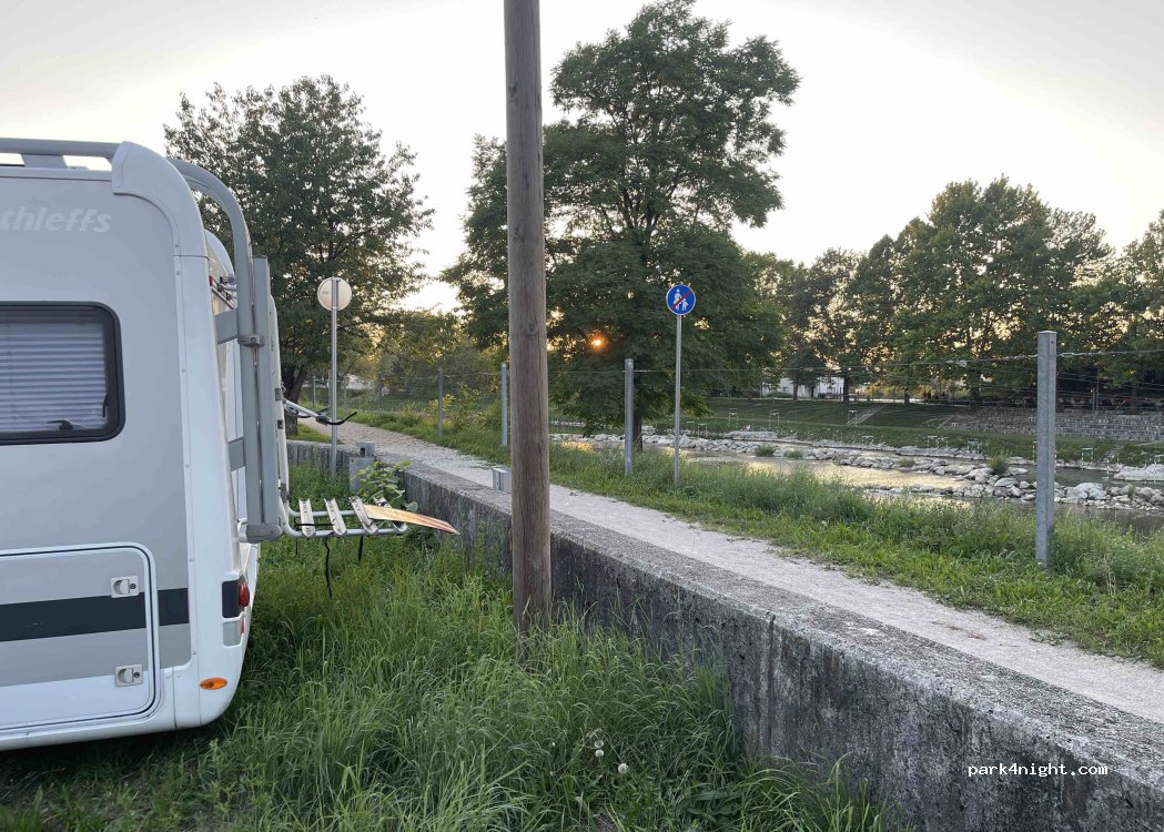 (3104) Celje - Partizanska cesta — foto 3