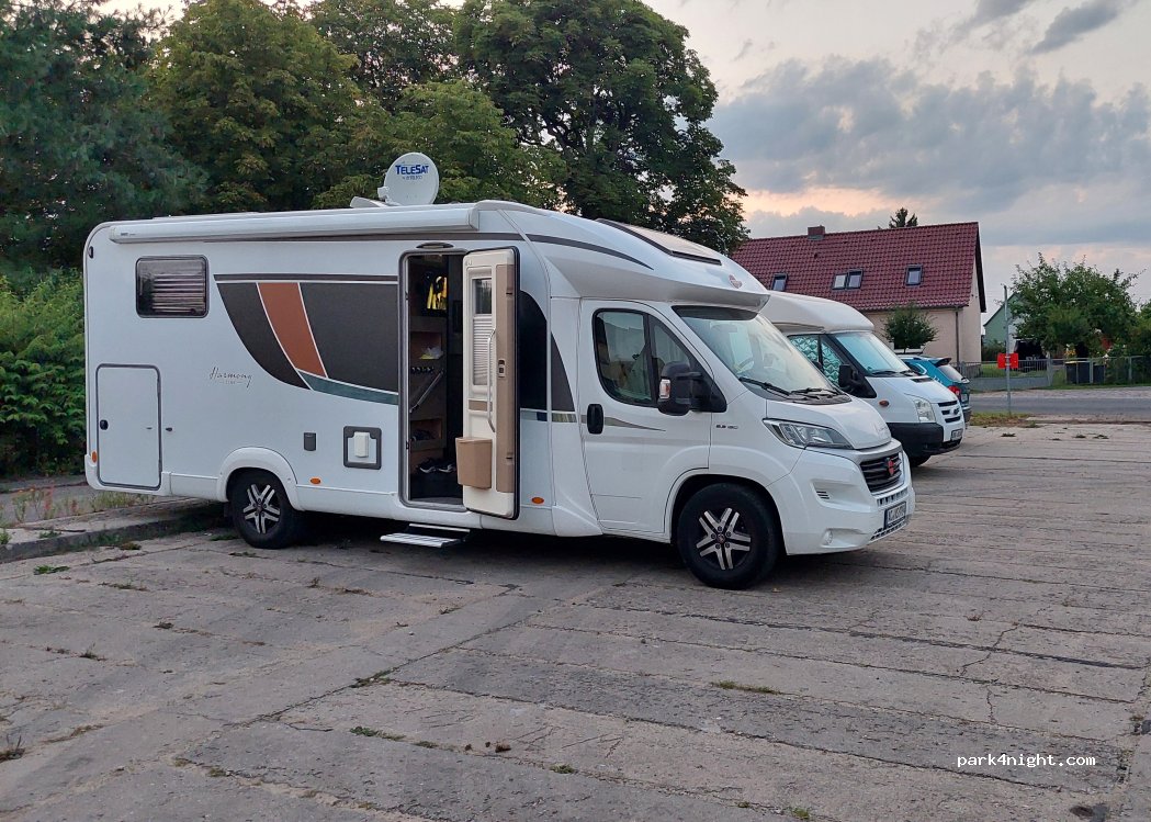(17268) Boitzenburger Land - Hauptstraße — foto