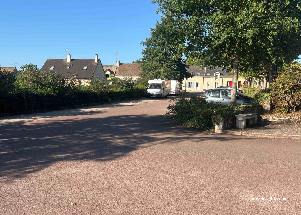 (72290) Ballon-Saint Mars - Rue du Cimetière — foto 3