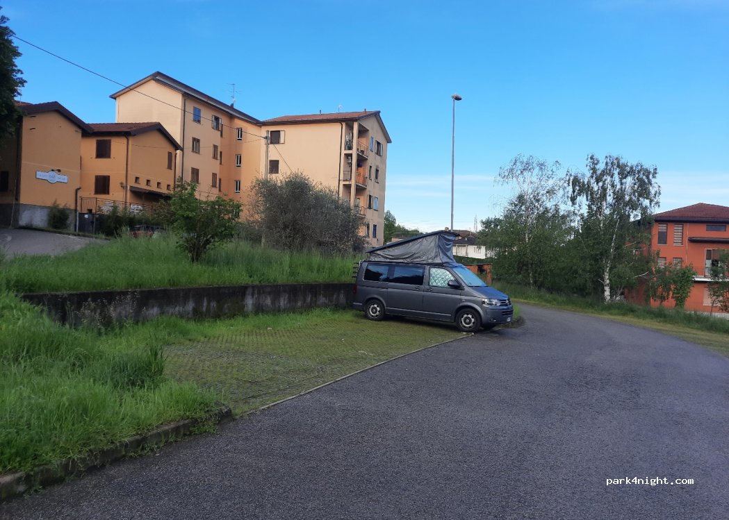 (22046) Merone - 10 Via Cristoforo Colombo — foto 4