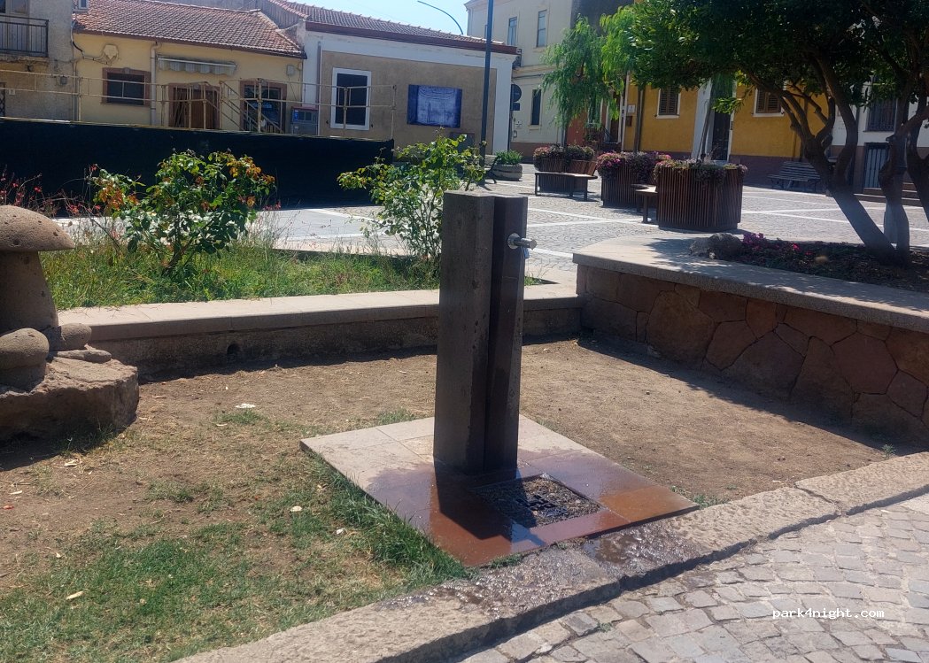 (07040) Potuvigari/Putifigari - Piazza Boyl — foto
