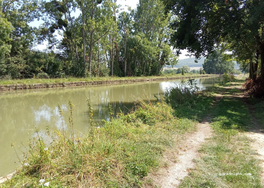 (21320) Vandenesse-en-Auxois - Voie Verte du Canal de Bourgogne — foto