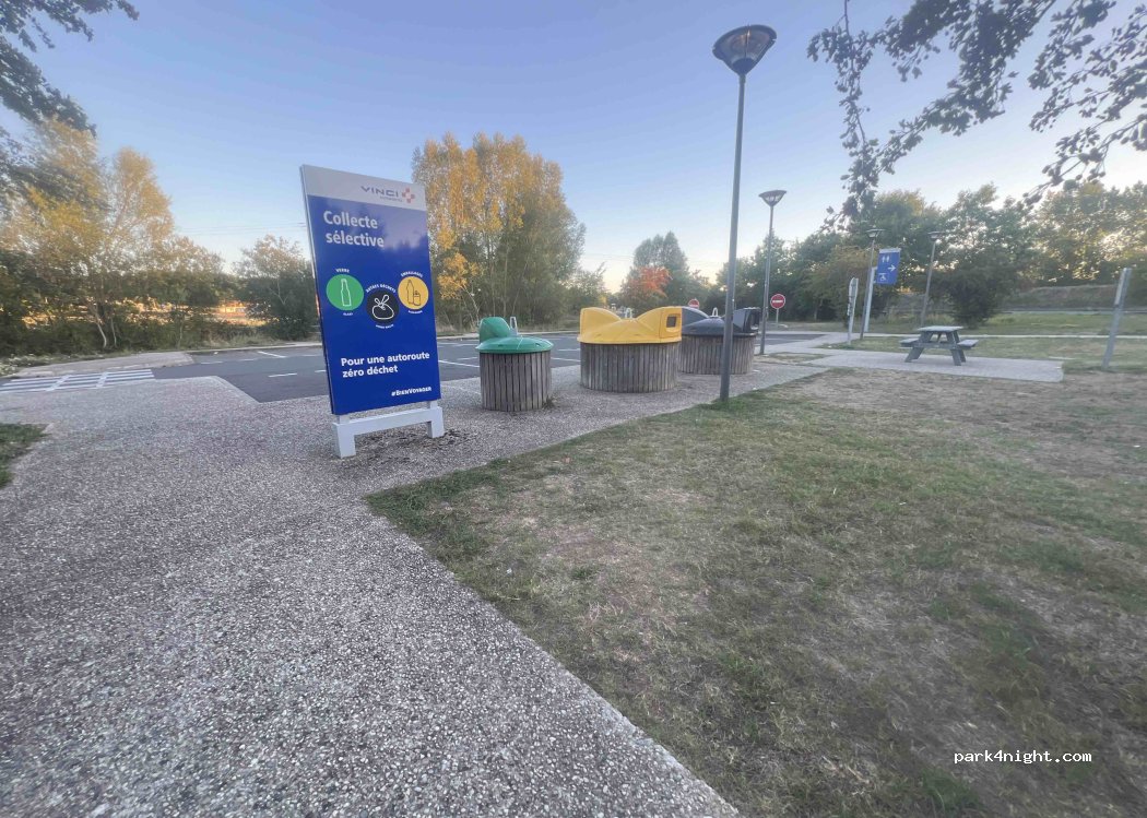 (72220) Saint-Mars-d'Outillé - Aire des Croiselles — foto 5