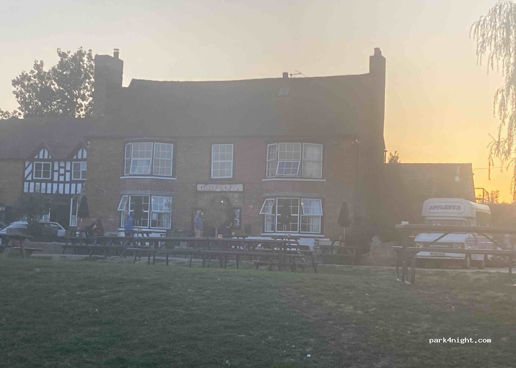 Lower Lode Inn — foto