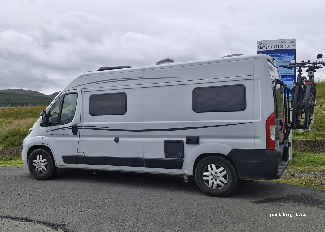 (KA6 7QE) Dalmellington - Unnamed Road — foto