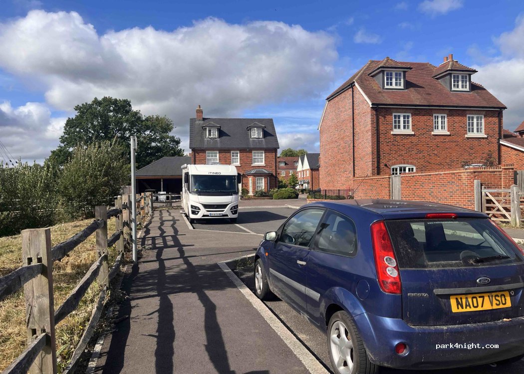 (TN30 6RA) Ashford - Burgess Drive — foto 3