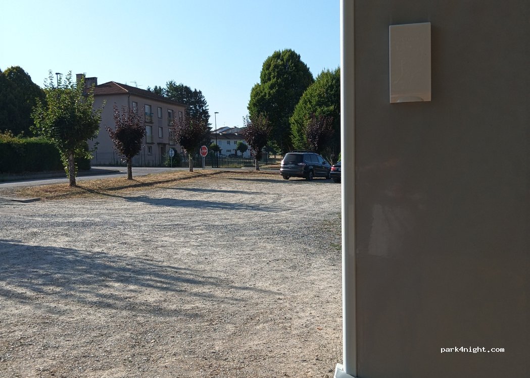 (87250) Bessines-sur-Gartempe - Route de Sagnat — foto