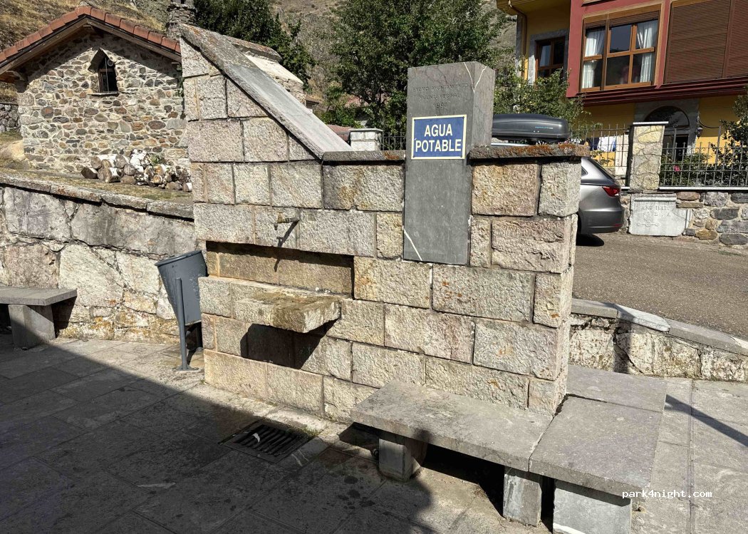 (24913) Portilla de la Reina - C. Valdeon — foto
