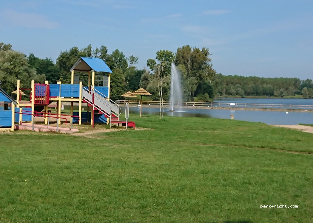 Camping Lac de Cormoranche — foto