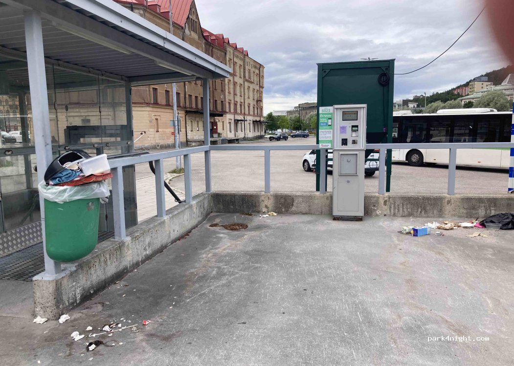 (851 96) Sundsvall - Hamngatan — foto