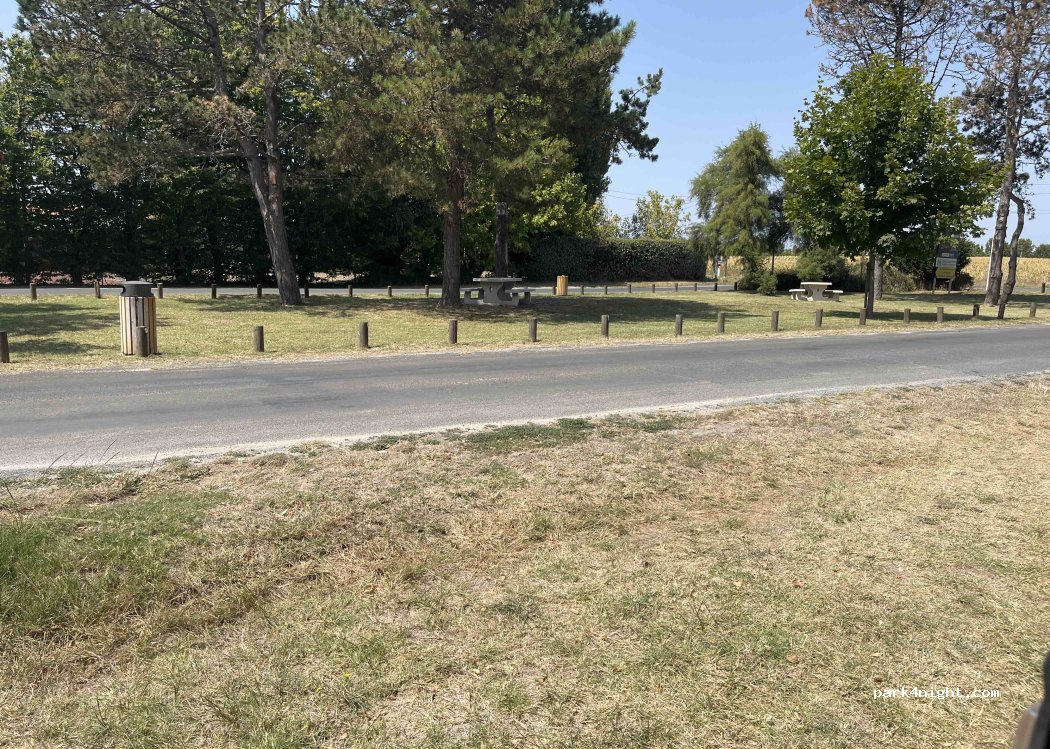 (17132) Meschers-sur-Gironde - Route des Salines — foto 3