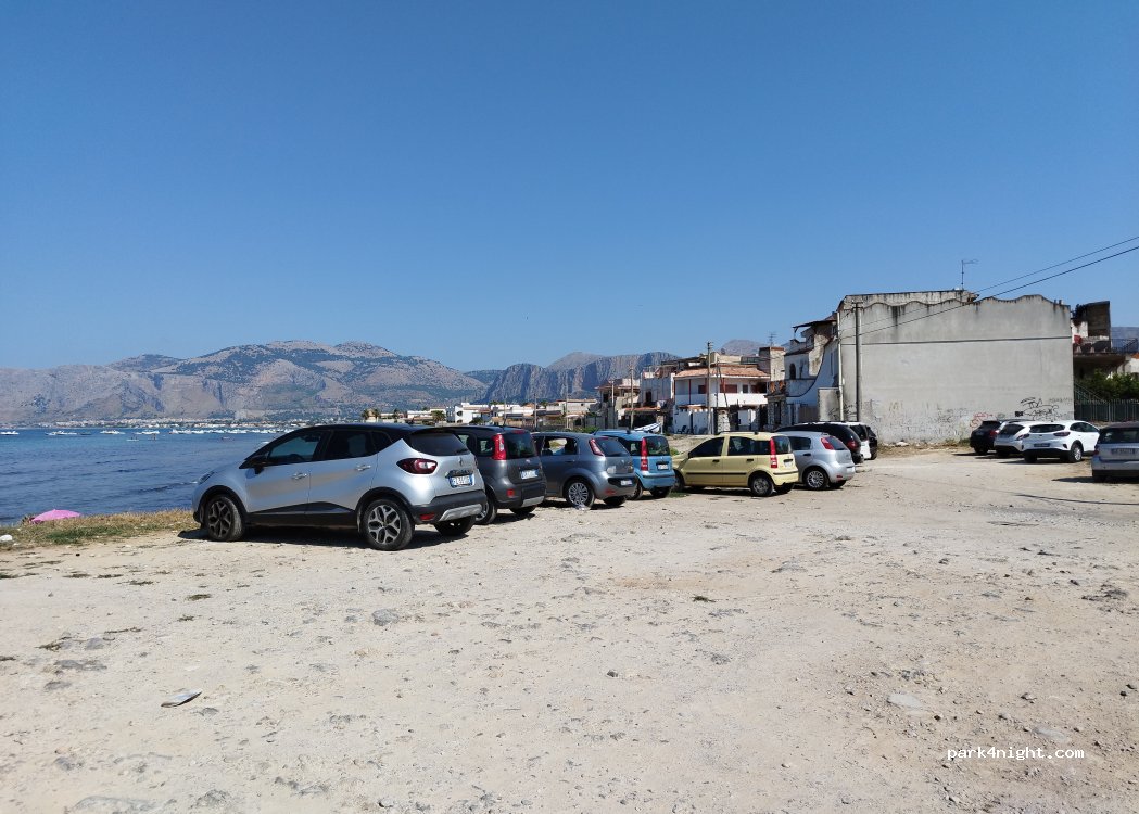 (90044) Carini - Lungomare Cristoforo Colombo — foto 3