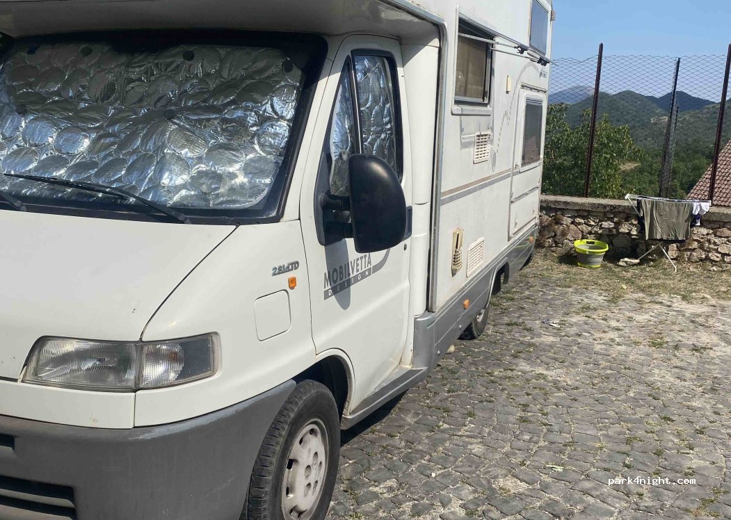 (67012) Barete - Via Basanello — foto