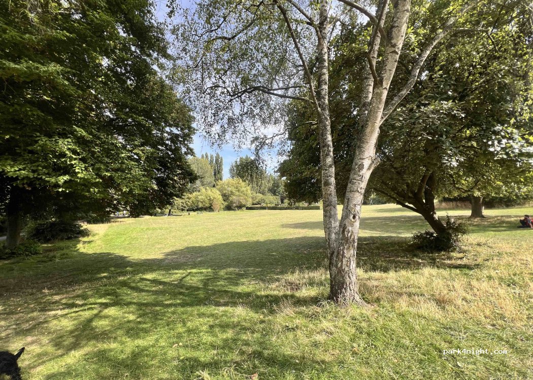 (AL5 5) St Albans - Marquis Lane — foto 2