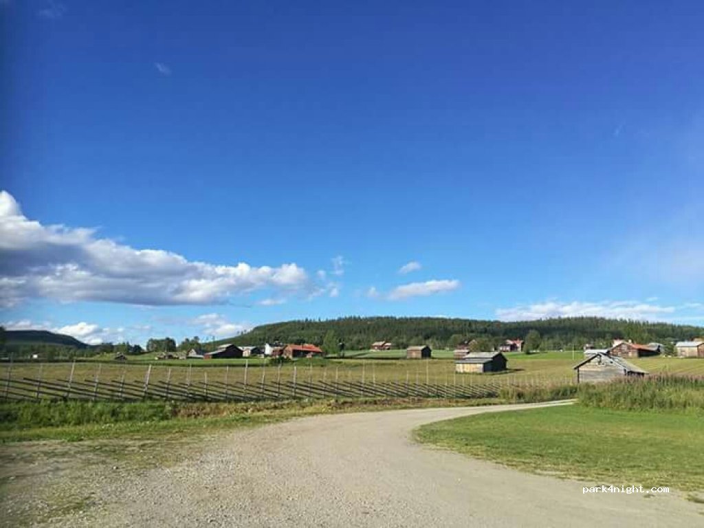 (840 32) Klövsjö - 4 Hamptjärnsvägen — foto