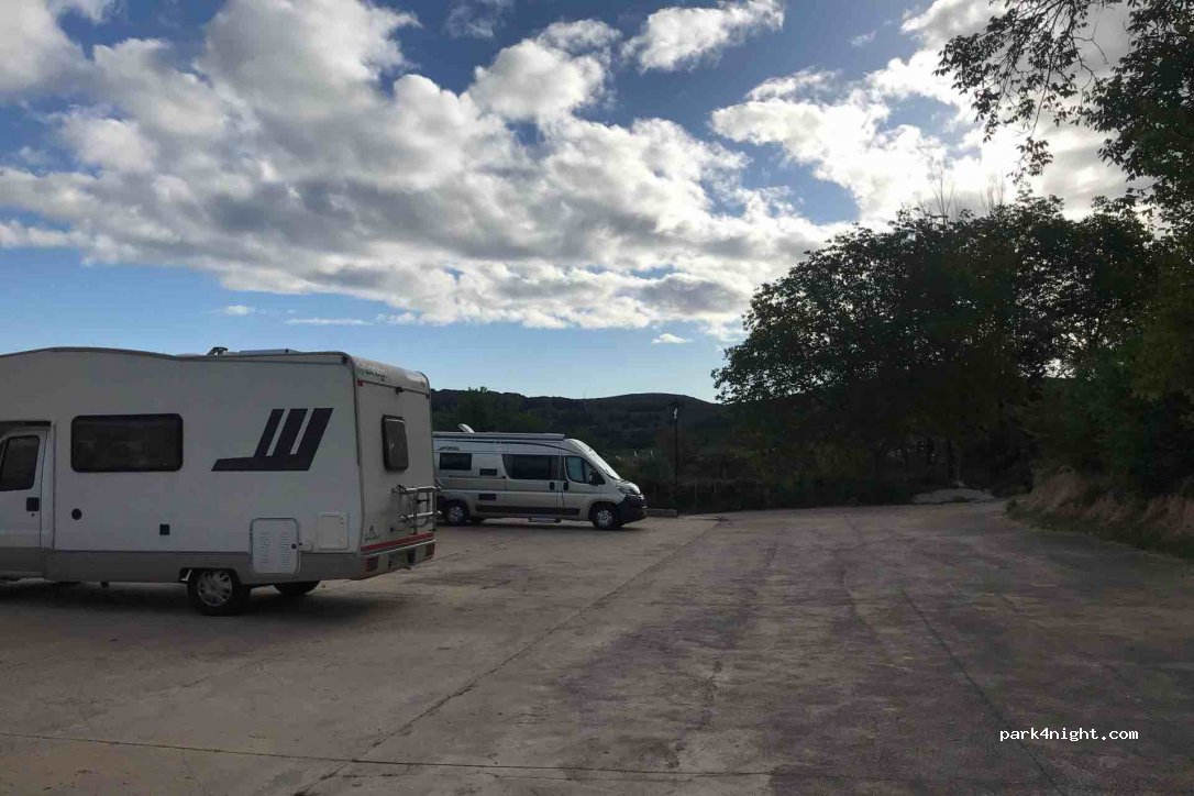 (50210) Nuévalos - 4 Carretera Calatayud Nuévalos — foto 3
