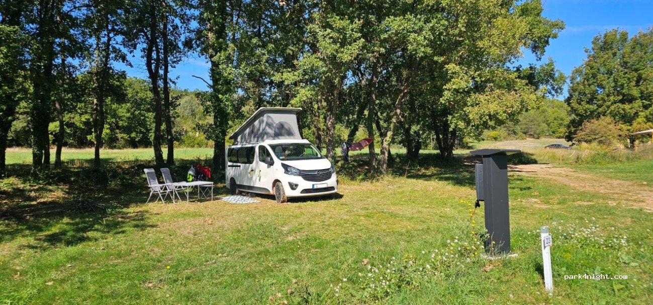 Camping et Gîtes Verdon les Grands Domaines — foto 2
