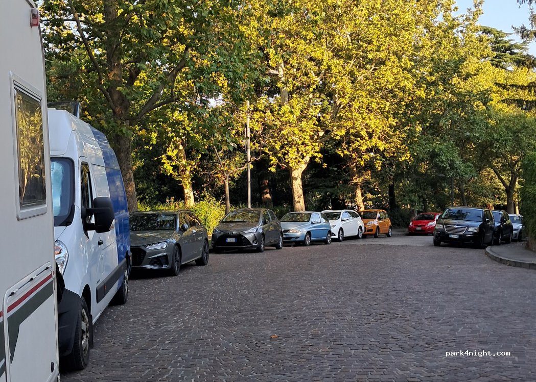 (34123) Triest - Viale Romolo Gessi — foto
