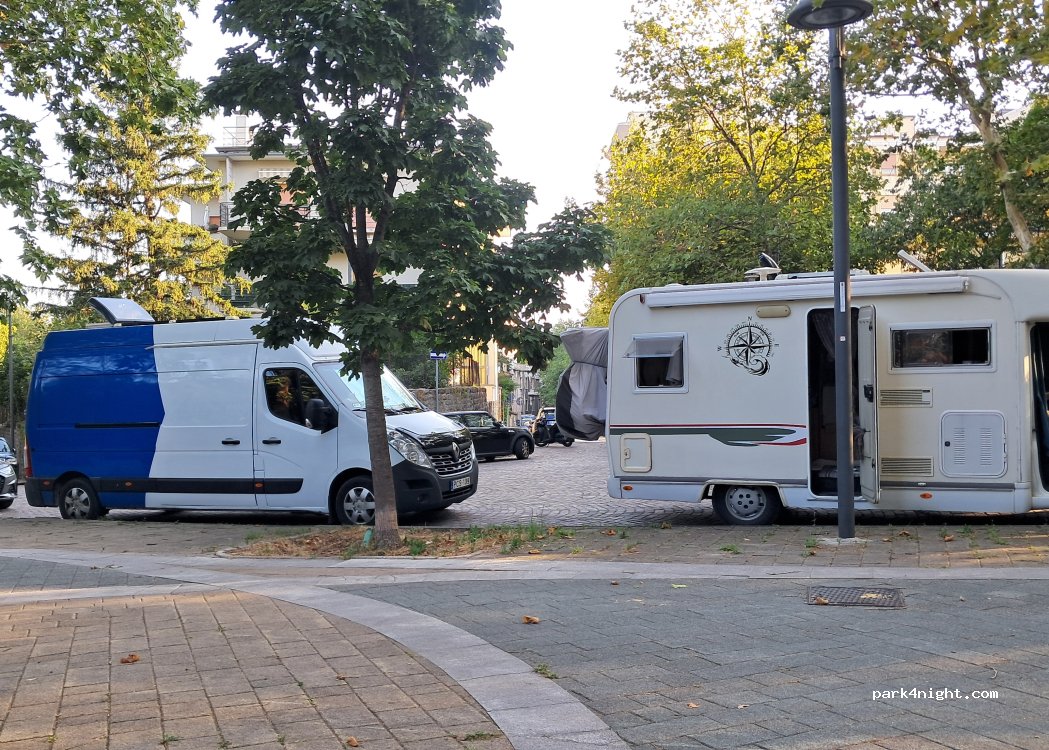 (34123) Triest - Viale Romolo Gessi — foto 2