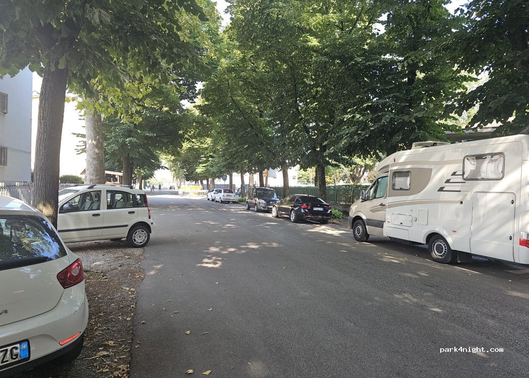 (46100) Mantua - Via Alessandro Luzio — foto 2