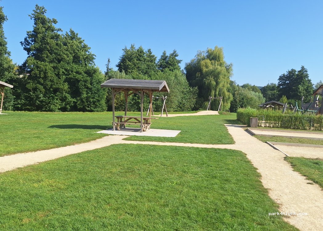 (76270) Neufchâtel-en-Bray - Rue de la Bethune — foto 2