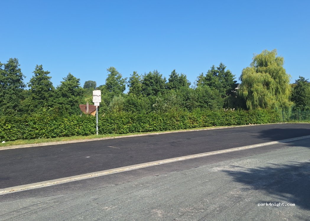 (76270) Neufchâtel-en-Bray - Rue de la Bethune — foto 4