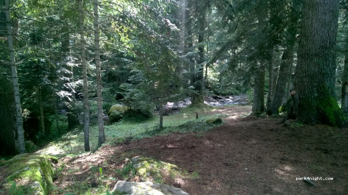 (09460) Artigues - Unnamed Road — foto
