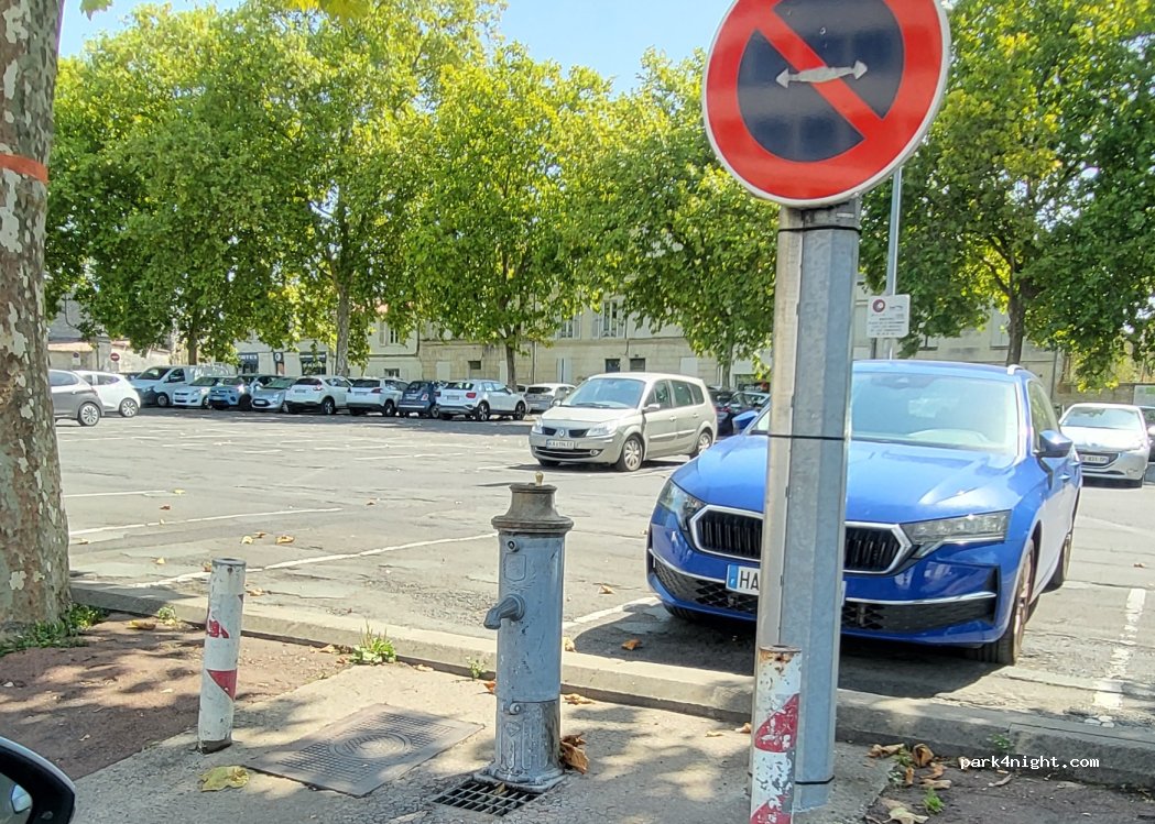 (17100) Saintes - Cours Reverseaux — foto