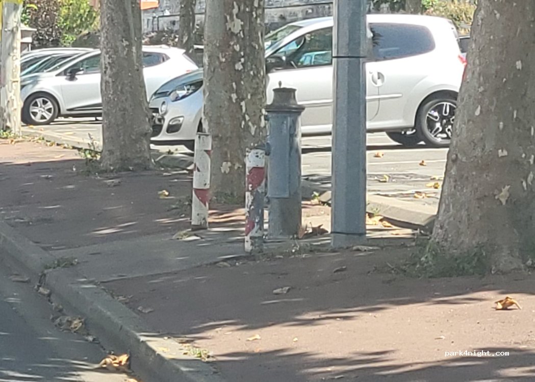 (17100) Saintes - Cours Reverseaux — foto 2