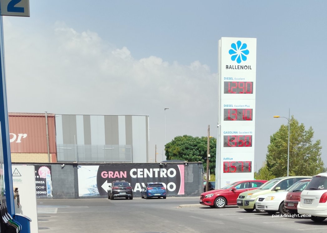 (24011) León - Avenida Agustinos de León — foto 3