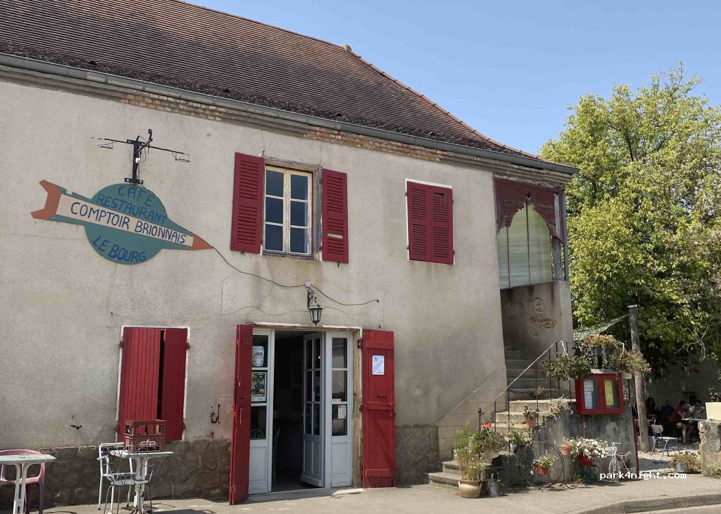 (71110) Montceaux-l'Étoile - — foto 3