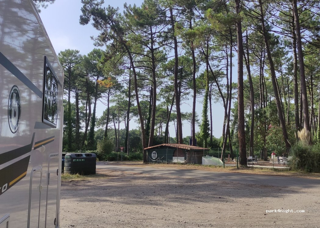 (40660) Moliets-et-Maa - Rue Chambrelent — foto 4