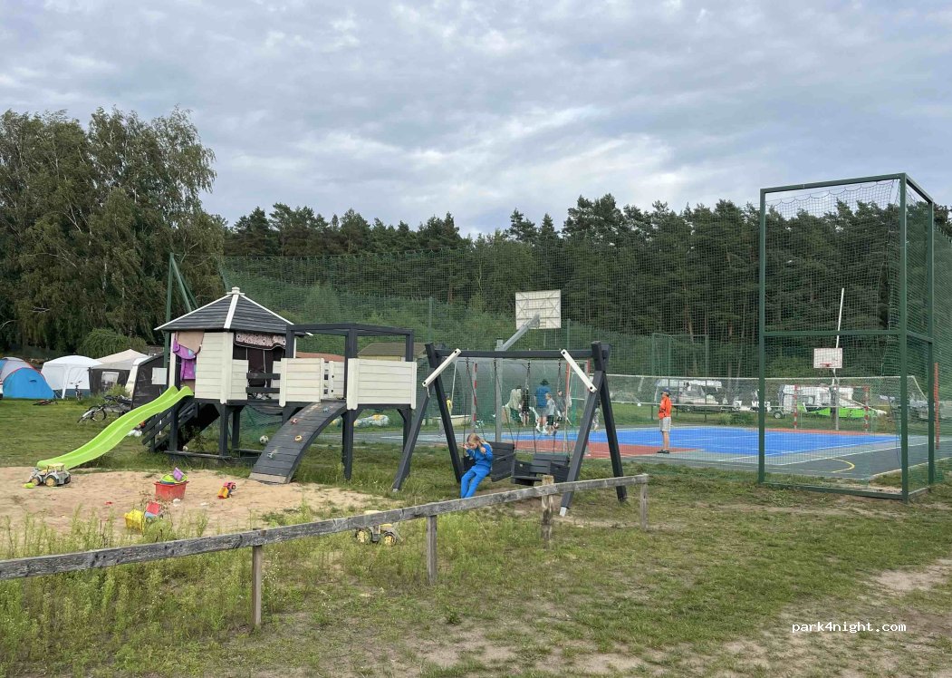 Port I Camping W Nowym Harszu — foto 3