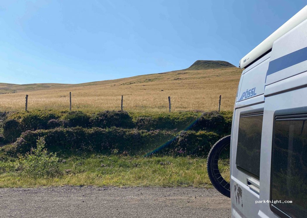 (63150) Saint-Sauves-d'Auvergne - D609 — foto 3