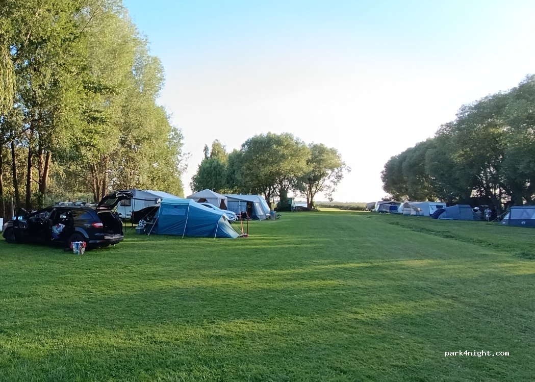 Biwak Miedwie Pod Wierzbą — foto