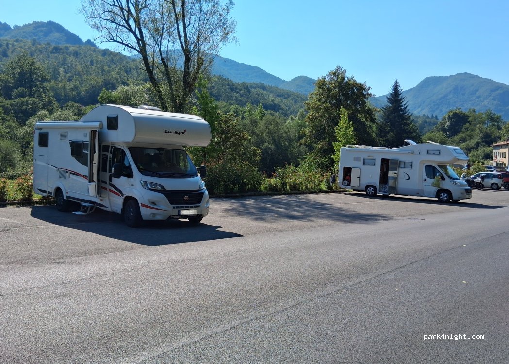 (55034) Minucciano - Via La Piana — foto