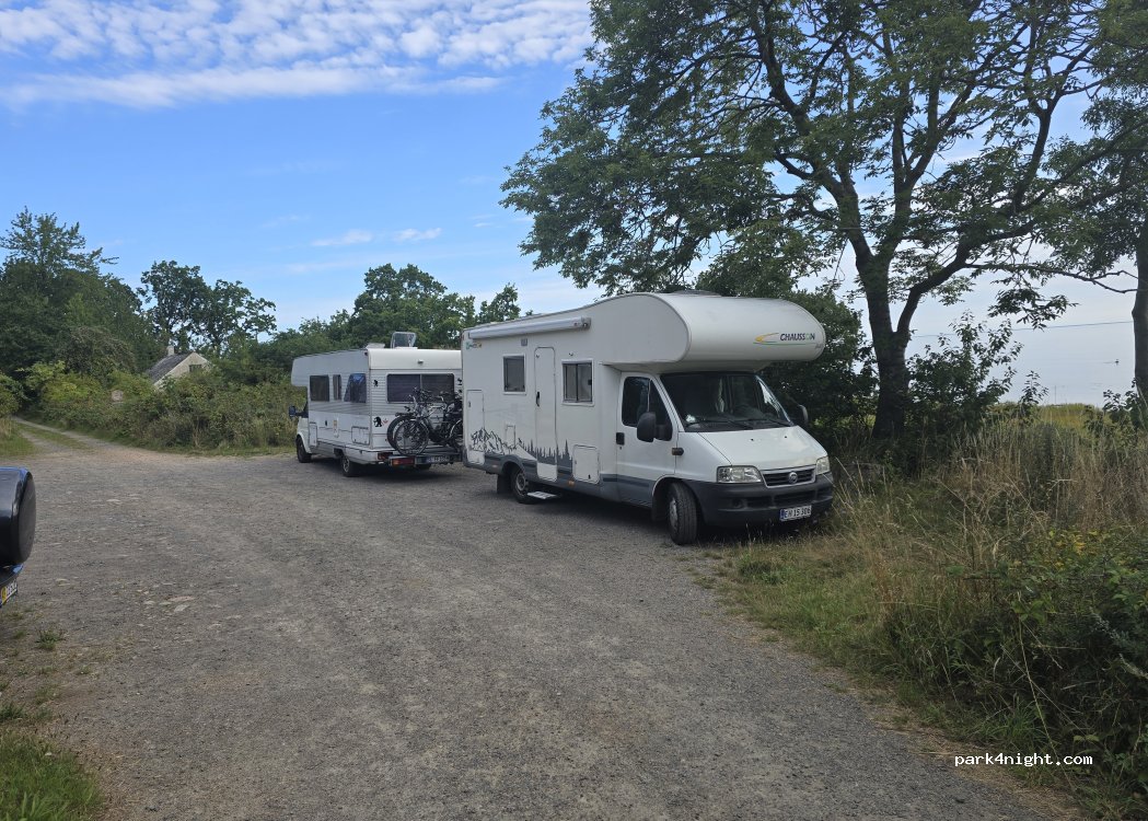 (3751) Østermarie - Ypnasted — foto