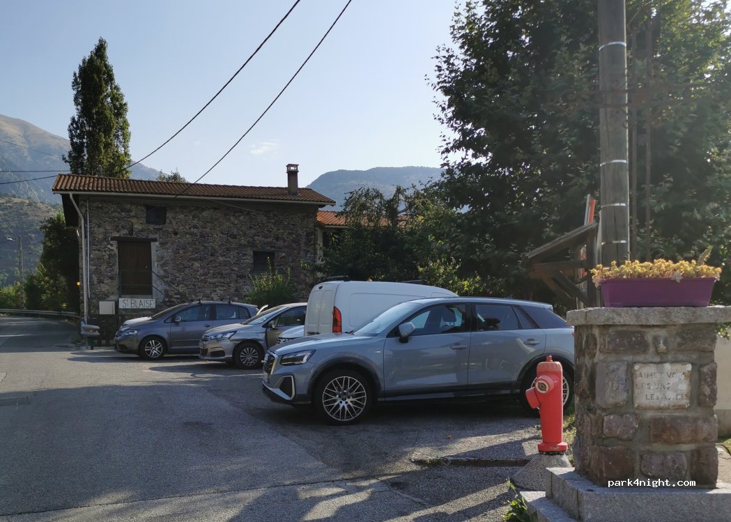 () Belvédère - Chemin Laban — foto