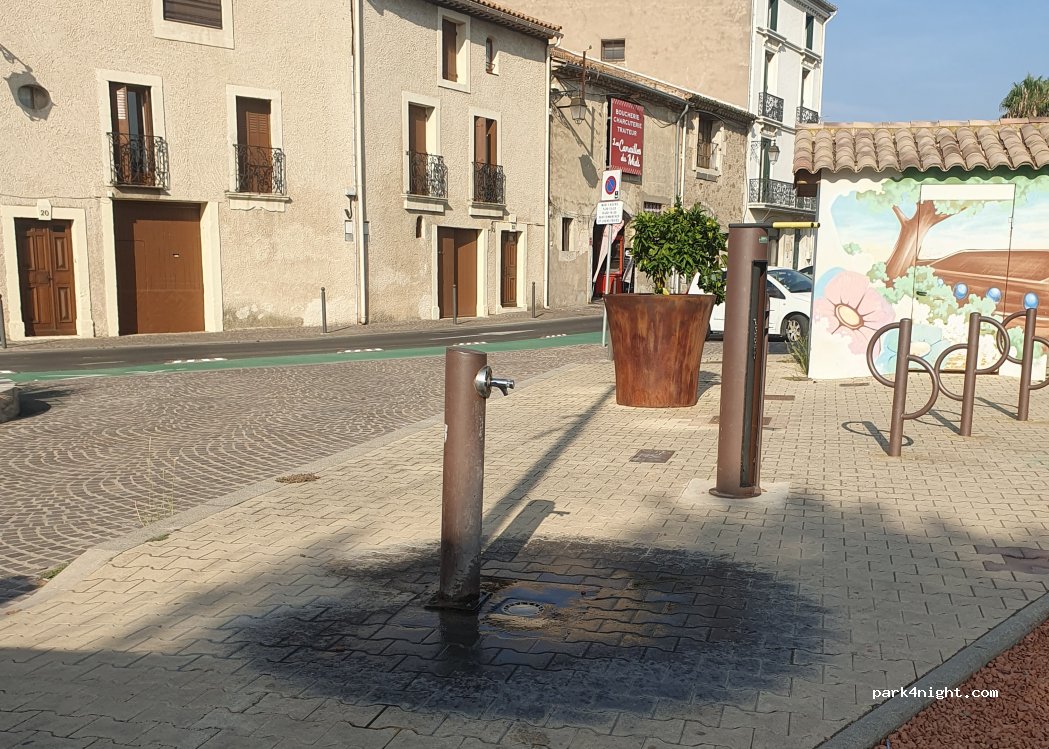 (34420) Villeneuve-lès-Béziers - Boulevard Pasteur — foto