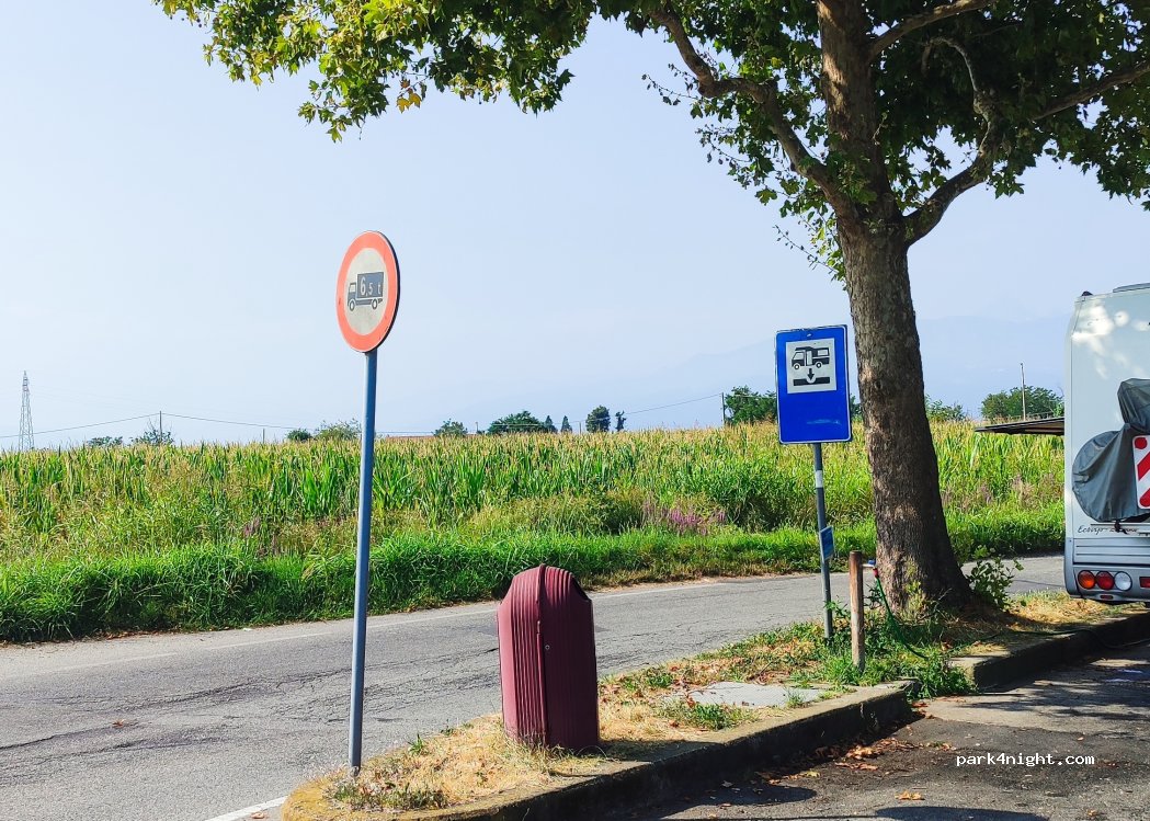 (10064) Pinerolo - Via Vecchia di Buriasco — foto