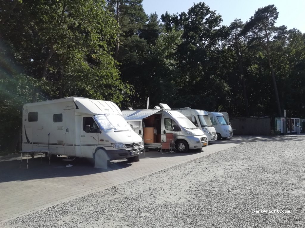 Parkplatz Waldsiedlung | Glowe — foto