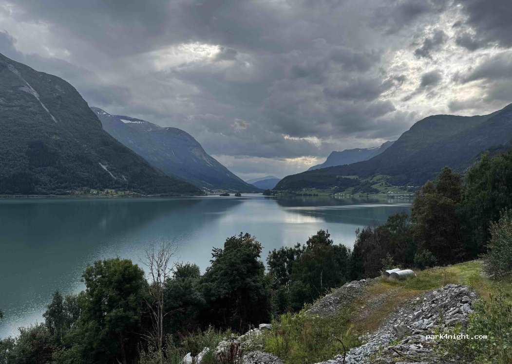 (6781) Stryn - Flovegen — foto