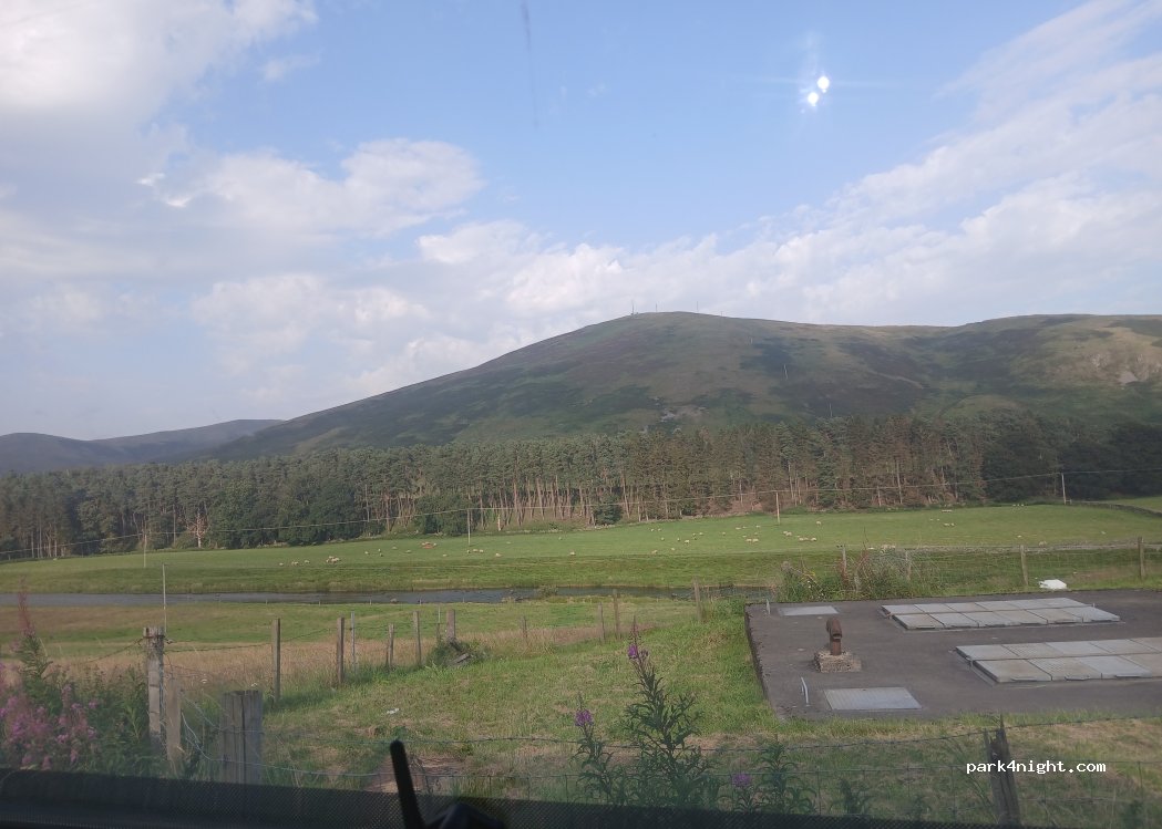 (ML12 6RZ) Abington - Lay By — foto