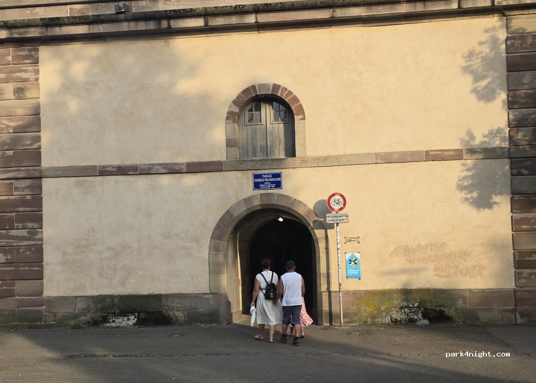 (67003) Strasbourg - Passage Georges Frankhauser — foto