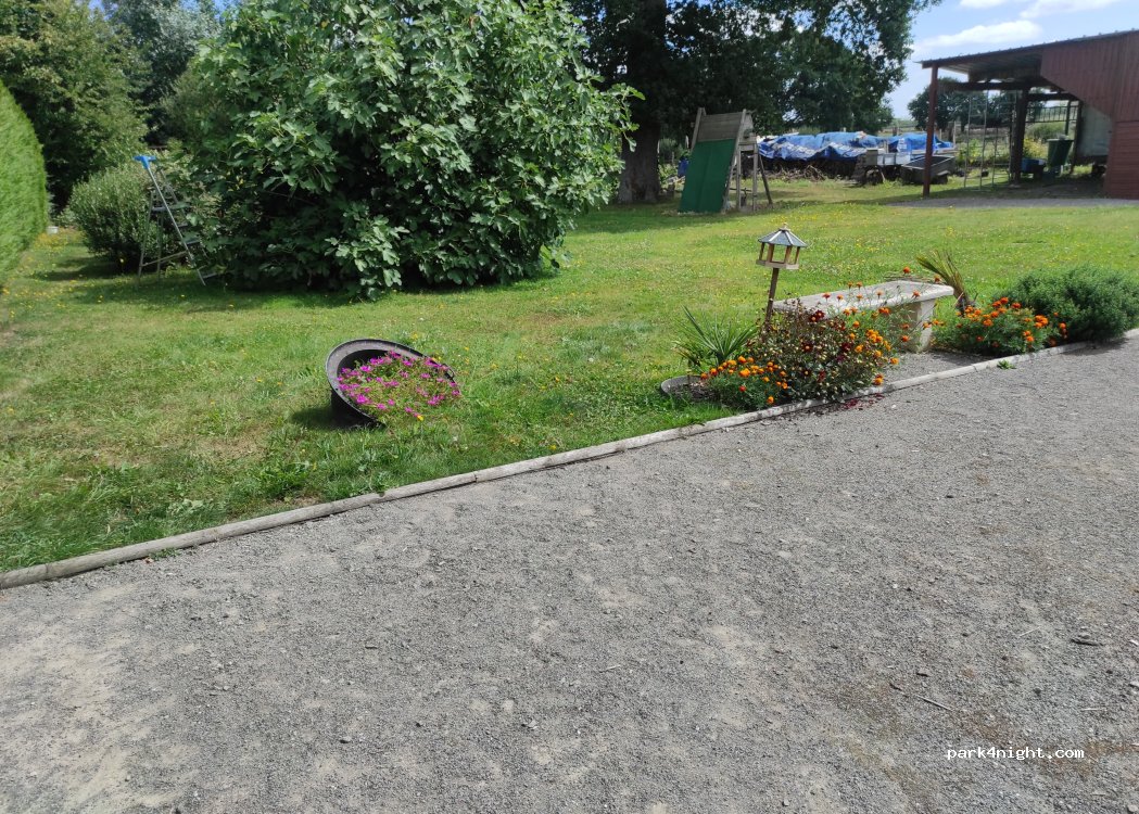 (50170) Pontorson - Rue de l'Île Benais Curey — foto