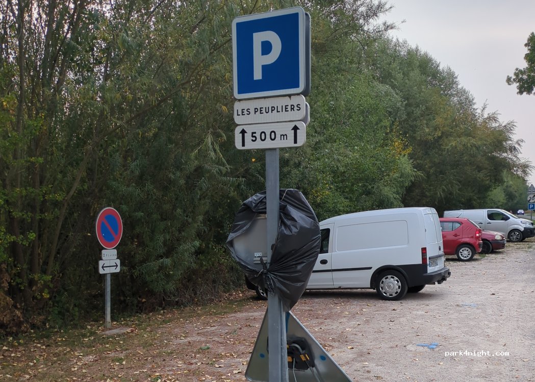 (17610) Chaniers - Chemin des Peupliers — foto