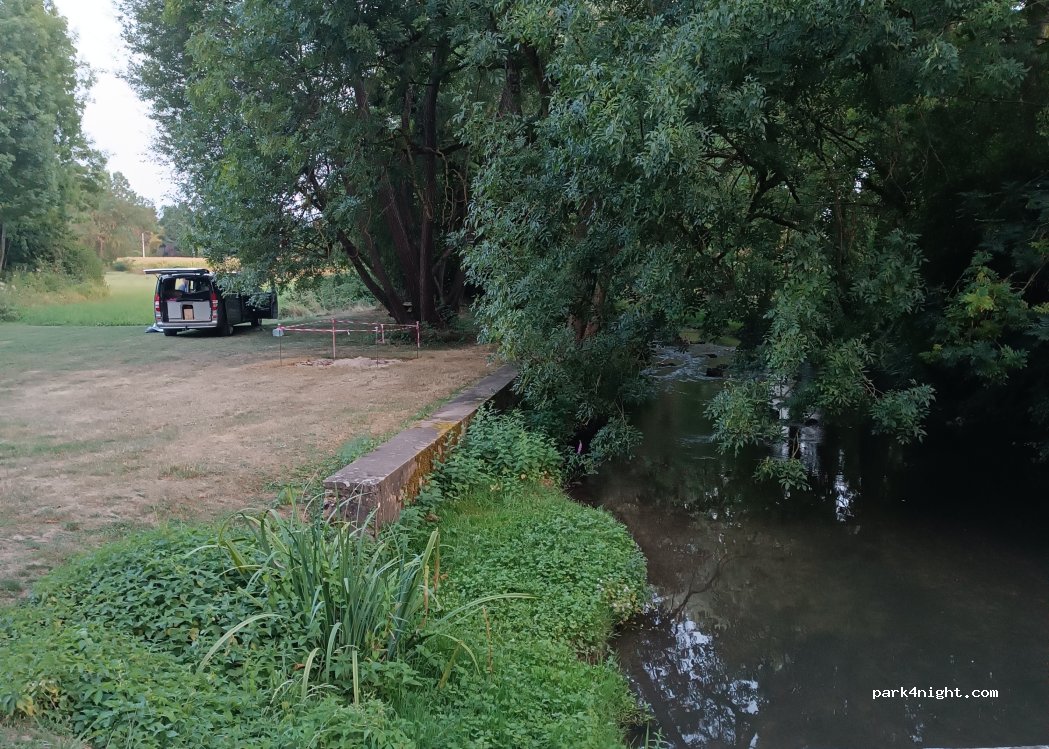 (21200) Levernois - Route de Beaune — foto 2