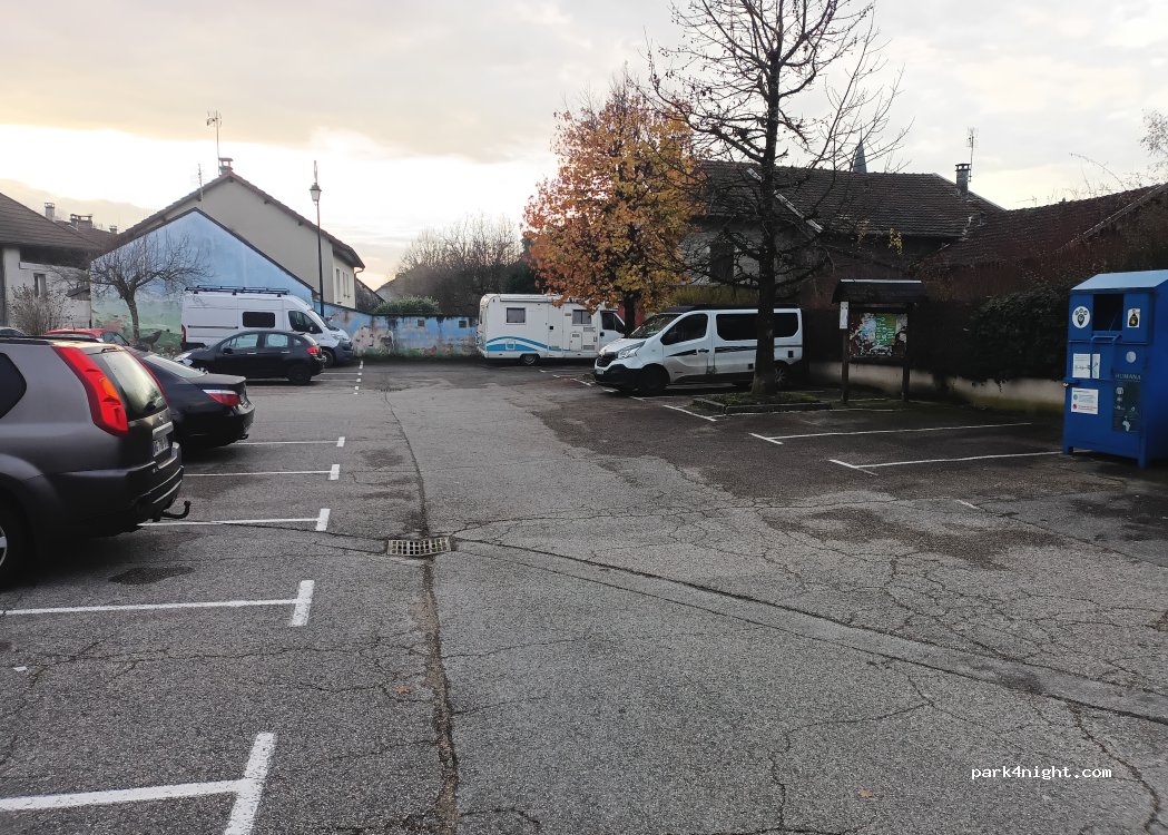(01300) Chazey-Bons - 98 Rue Deu Furans — foto