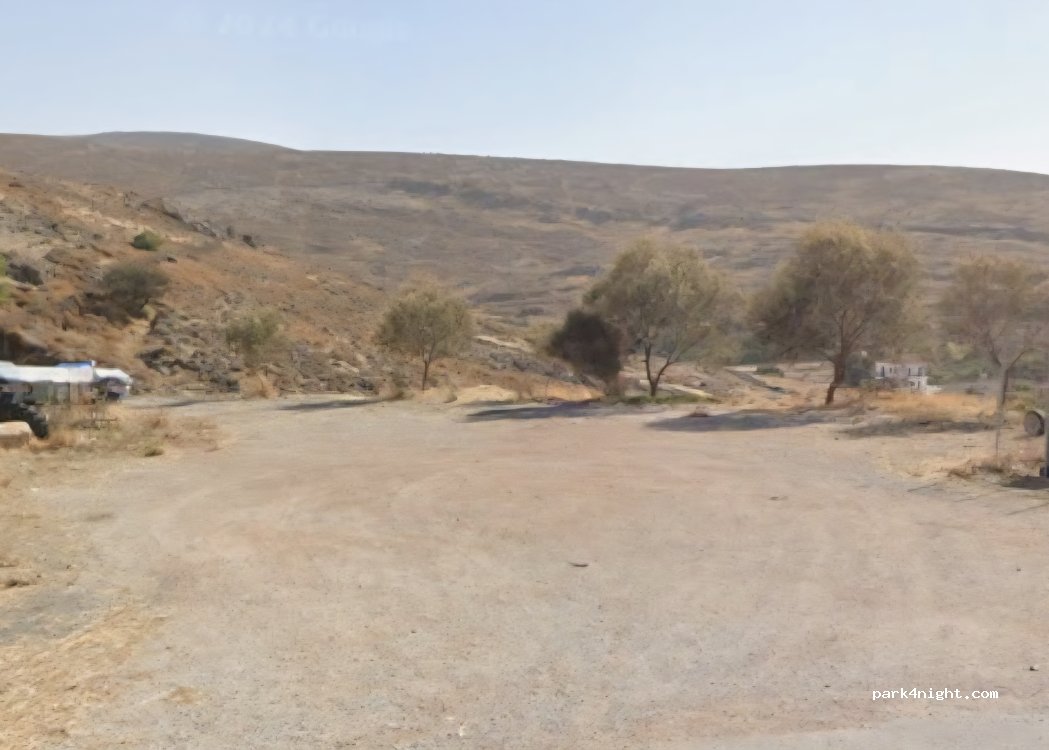(81112) Sigri - Unnamed Road — foto